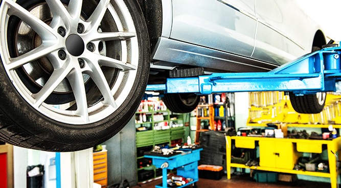 Car-On-Garage-Lift Car-On-Garage-Lift