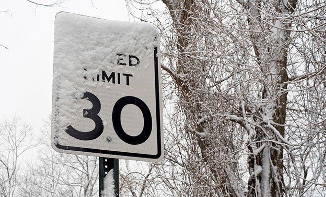 30-MPH-Speed-Limit-Sign-With-Snow